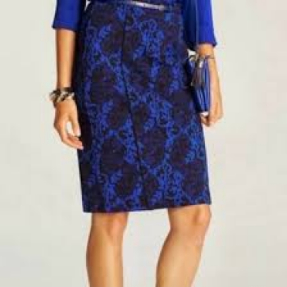 Ann Taylor Stretchy Blue and Black Floral Pencil Skirt Size 6